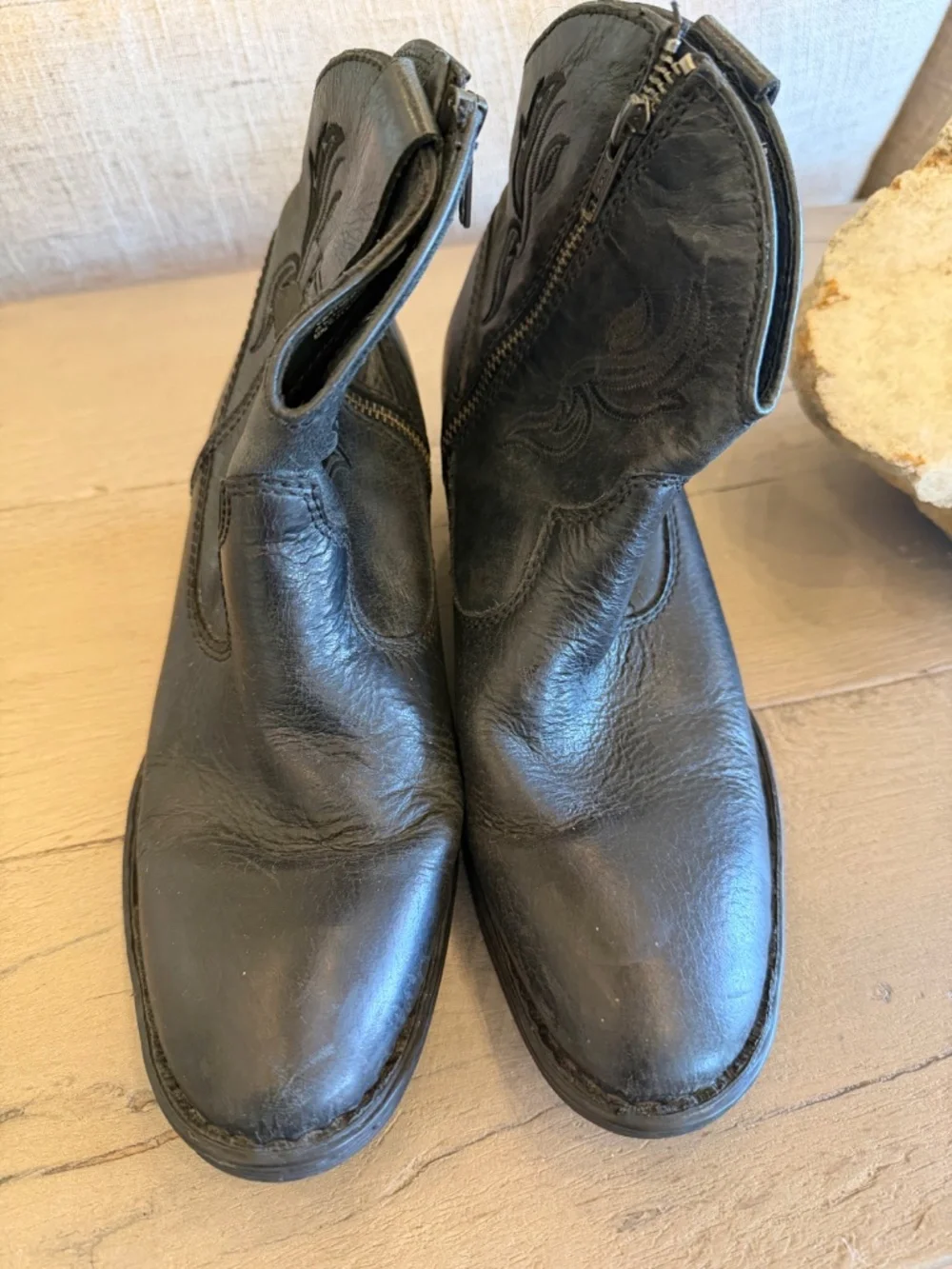 Born Riven Stitched Quality Black Leather Western Cowboy Boots Rodeo Booties 8